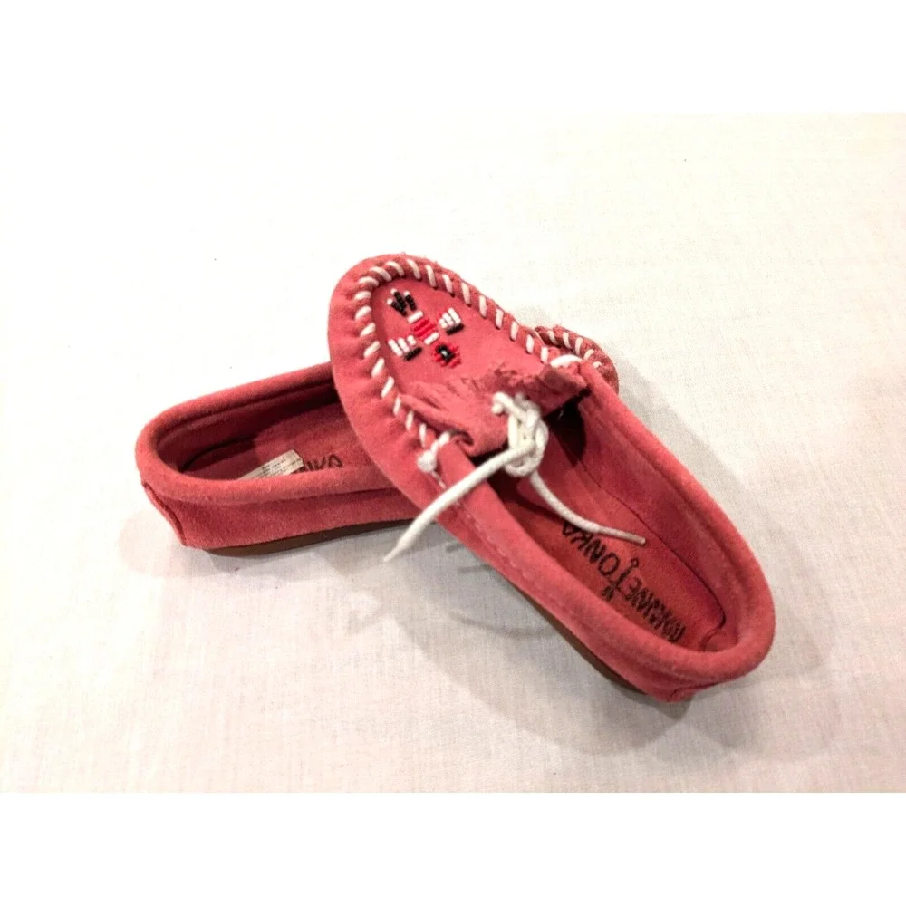 New Condition Minnetonka Toddler Girl‎ Moccasin Size 11 Pink Thunderbird Laces